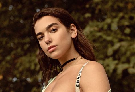 Dua Lipa Hot Bikini Pictures Showing Tattoos On Her Sexy Body Figure