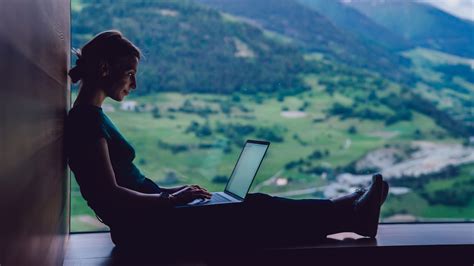 digital nomad why work from home when you can work anywhere