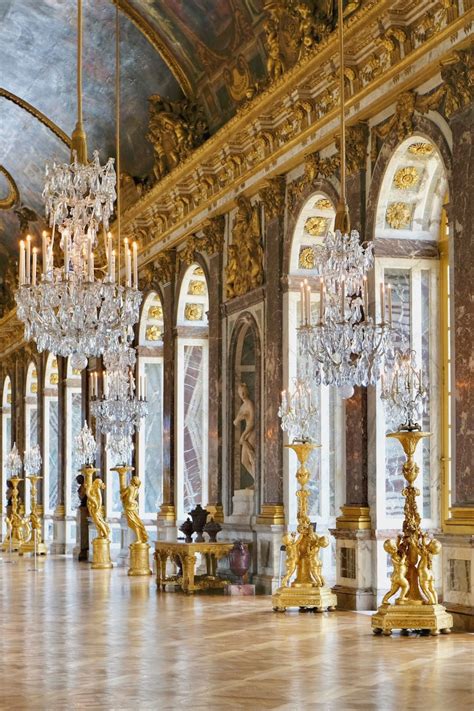 Hall Of Mirrors At The Chateau De Versailles Versailles Hall Of Mirrors