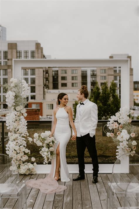 Heres How To Nail A Modern Rooftop Micro Wedding