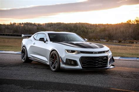 Track Ready New 650 Hp 2018 Chevy Camaro Zl1 1le Unveiled