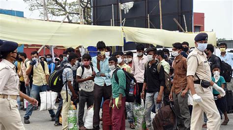 Migrant Workers In Bihars Quarantine Centres Allege Food Being Served