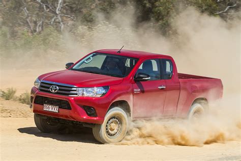 Toyota Hilux Extra Cab Video Review