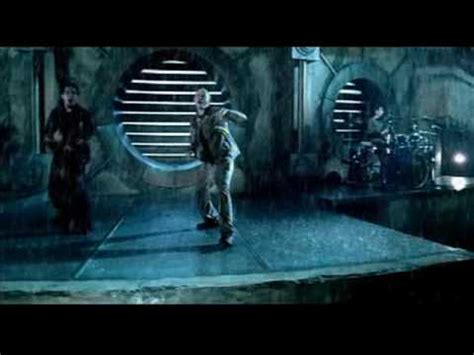 chester bennington: it starts with one mike shinoda: one thing i don't know why it doesn't even matter how hard you try keep that in mind, i designed this rhyme to explain in due time. Linkin park-In the end video Oficial - YouTube