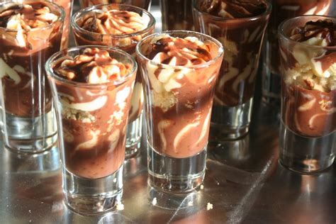 People won't be so overwhelmed by intense creamy flavour 14. I love MINI desserts! Creative Chaos: Dessert Shooters/ Shot Glass Desserts Ideas and Recipes ...