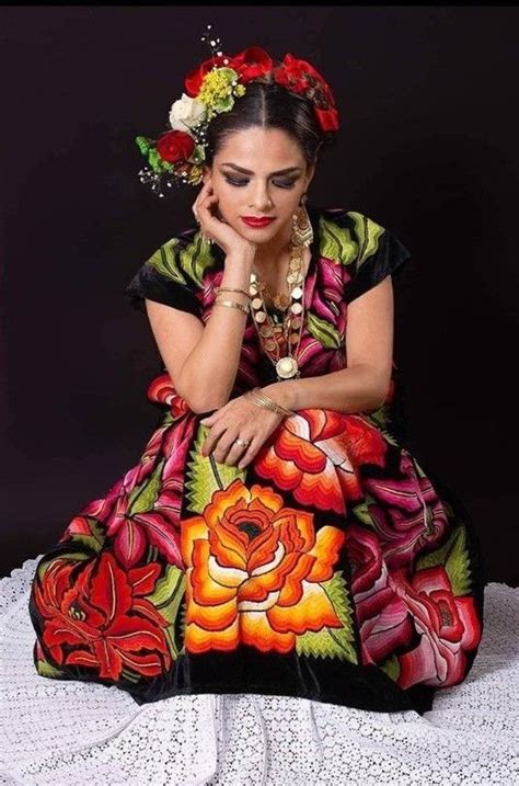 Atuendo De Oaxaca Vestidos Tipicos De Mexico Vestidos Tipicos