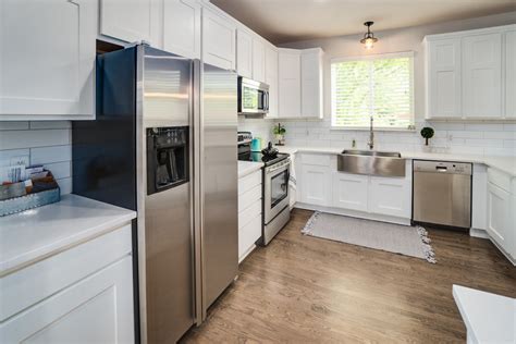 Kitchen cabinet refacing offers highest quality at half the price . Custom cabinet doors, Backsplash, Quartz Countertops ...