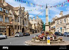 The centre of the historic market town of Oundle, Northamptonshire ...