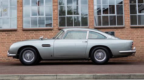 Original Goldfinger Spec Aston Martin Db5 Going To Auction Autoblog