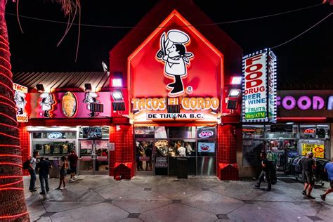 Las Vegas Restaurants Guide Where To Eat On And Off The Strip Los