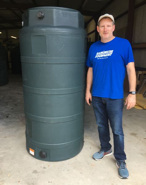 300 Gallon Water Storage Tank