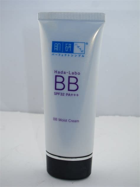 Both feel very light on the skin and very comfortable, without turning oily. Hada Labo BB Moist Cream Review & Swatches - Musings of a Muse