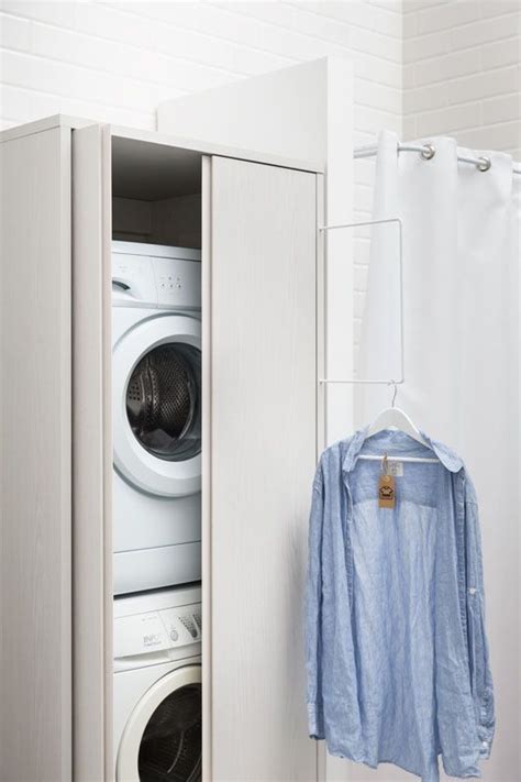 Lavatrice in bagno come nasconderla la prima soluzione che ci può venire in mente è comprare dei mobili per nascondere lavatrice in bagno. Come nascondere una lavatrice in bagno? (GUIDA con FOTO)