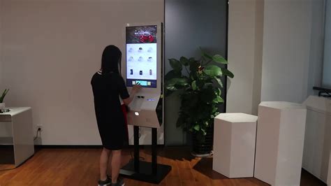 High Quality Indoor 32 Inch Interactive Multimedia Kiosk Payment With