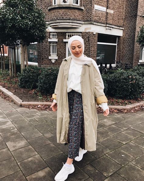 Ootd Hijab 2020 Hijabootd Hijabfashion Di Instagram Stylish Hijab