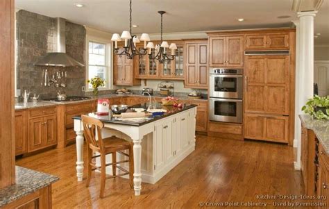 Love The Back Splash And Counters On The Oak Cabinets Want The White