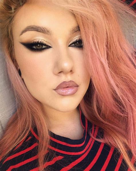 23 Cat Eye Makeup Ideas For A True Knockout Look