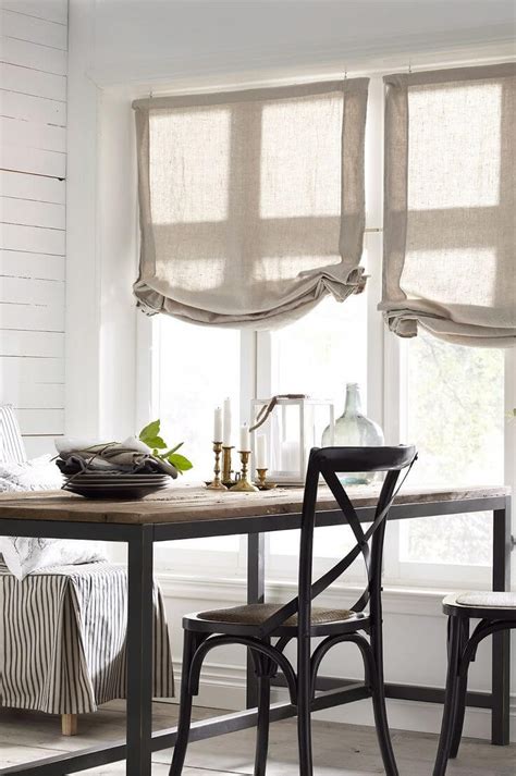 While the window treatments themselves are important, the hardware can add another level of style to the design. 26 Best Farmhouse Window Treatment Ideas and Designs for 2020