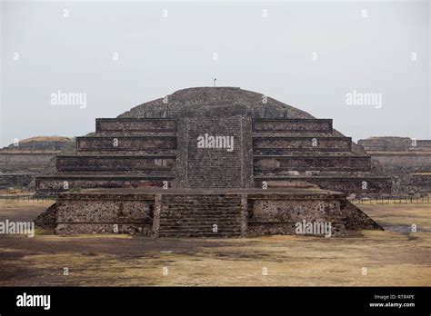 Pyramids At Teotihuacan Near Mexico City Mexico Stock Photo Alamy