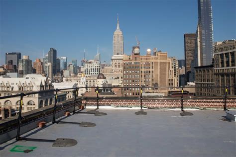 City Rooftop Nycs Highest Rooftop Lounge Sky Room New York City