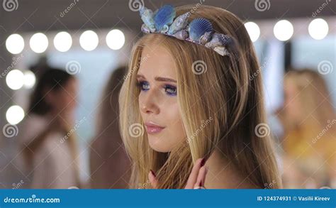 Woman With Blond Hair And Blue Eyes In Room With Mirrors Stock Video Video Of Freshness