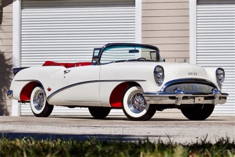 1954 Buick Series 100 Skylark Sport Convertible 1 Barn Finds