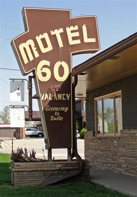 Motel 60 Centerville Iowa Lights In My Hometown Flickr