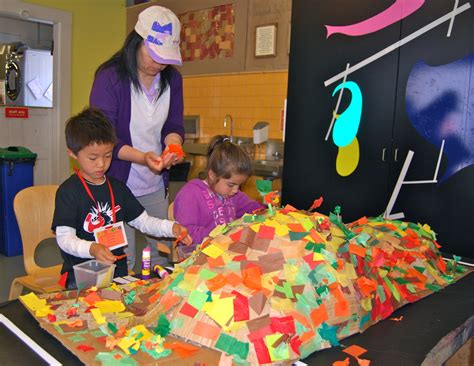 Ask about our winter wonderland parties, holiday themed. Class Activities - San Francisco Chinese Academy Mei Jia Chinese Learning Center 三藩市美佳中文学校