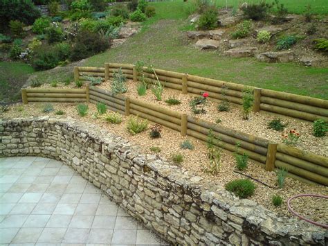 Retenues Talus Bois Plantes Aromatiques Jardin M Di Val Fleurissement