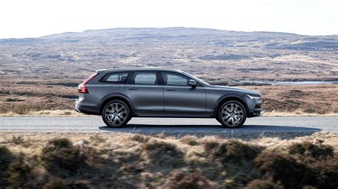 2018 Volvo V90 Cross Country Review And Ratings Edmunds