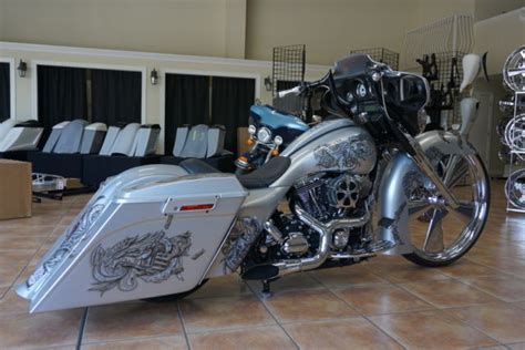 Harley Davidson 09 Street Glide Bagger Custom With 30 Chrome Wheel Air