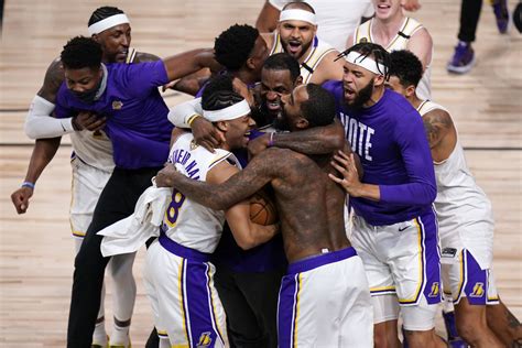 lakers run past heat for 17th nba championship the globe and mail