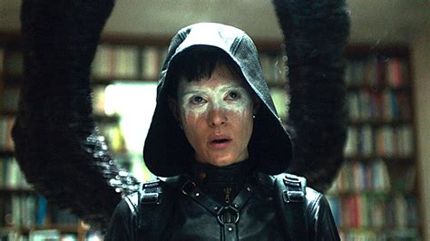 Review The Girl In The Spiders Web Claire Foy Takes Lisbeth Salander In An Exciting New