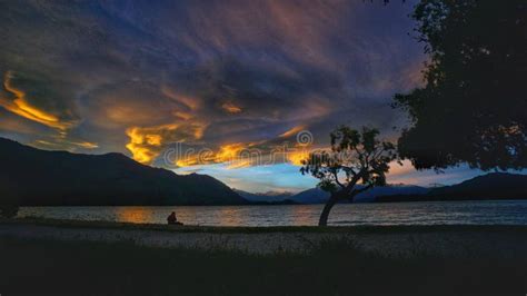 Sunset In Wanaka Lake New Zealand Stock Photo Image Of Zealand Lake