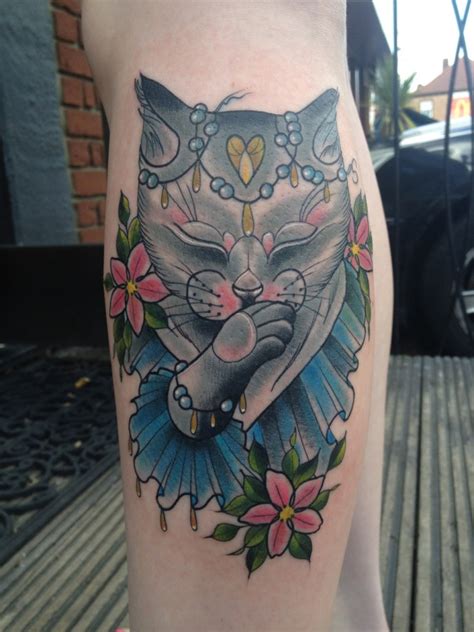 Talking about tattoo apprenticeships.giving some tips and information about it !let me know if i missed something and if you have any questions bellow ! Amy Savage - the girl who loves animal tattoos - Things&Ink