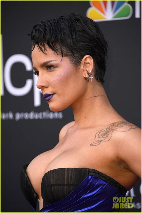 Halsey Wears A Sexy Blue Dress To Billboard Music Awards 2019 Photo 4280585 Photos Just