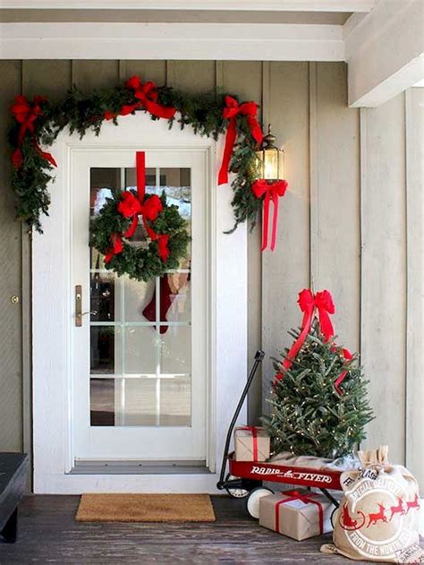 30 Easy Front Porch Christmas Decorations