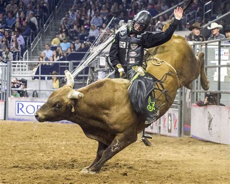 Melancon finishes fourth in bull riding at HLSR - Houston Chronicle