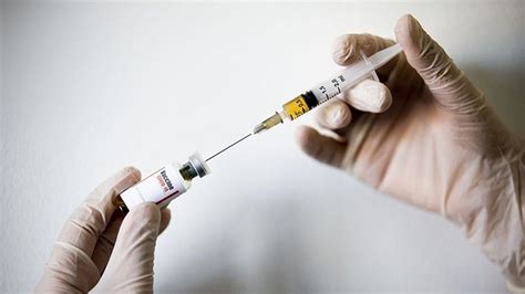Bu süreçte aşı olmak isteyen vatandaşlar aşı randevusu nasıl alınır araştırması yapıyor. Aşı randevusu alıp gitmeyenler için kritik çağrı! | Güncel
