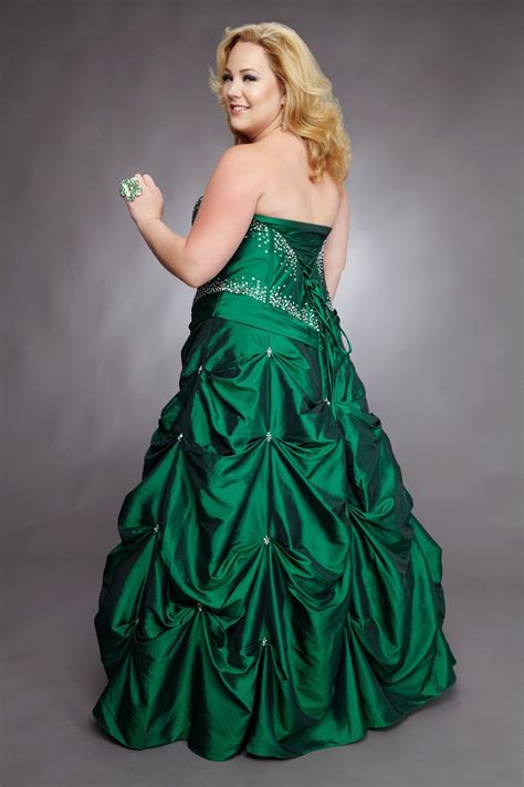 Gowns Tips For Plus Size Ball Gowns Pretty Prom Dresses Plus Size