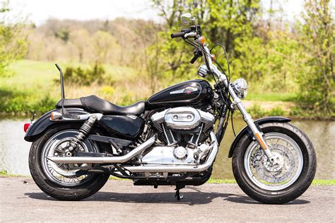 Harley Davidson Xl C Sportster Custom Vivid Black Free