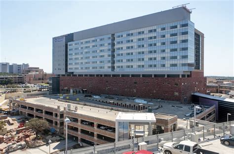 Progress made on University Hospital's new tower - San Antonio Express-News