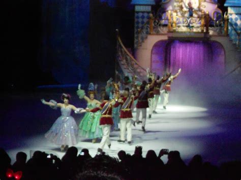 Get Real Product Reviews Disney On Ice Presents Dare To Dream Review