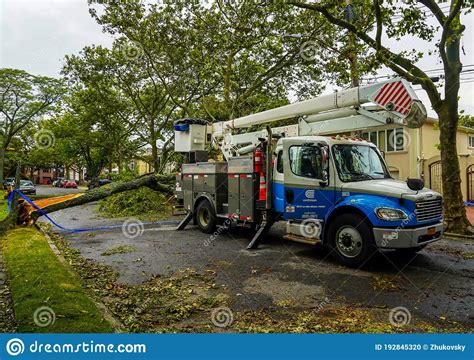 Con Edison Repair Crew Restores Power And Clears Street The Aftermath