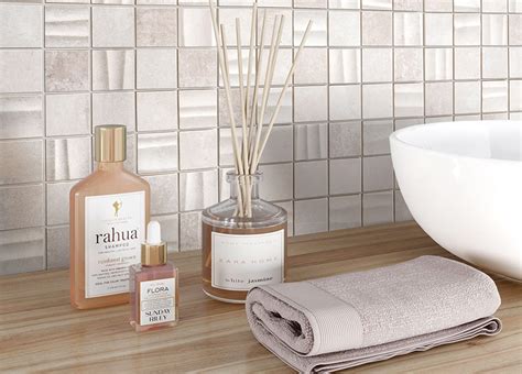Since its founding in 1995, kerateam has pursued the goal of producing tiles that are both beautiful and practical, and that offer customers. Kerateam_Gaia-Detail2 - Bundesverband Keramische Fliesen e.V.