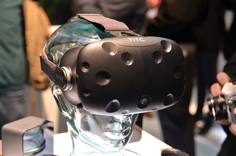 Htc Reportedly Pre Sold 15000 Vive Vr Headsets In Less Than 10 Minutes