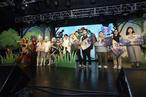 The site owner hides the web page description. 《劍與遠征》舉辦「青峰 x 遠征同樂會」玩家見面會 釋出「深寒之擁 - 冦扎德」英雄資訊《AFK Arena》 - 巴哈姆特