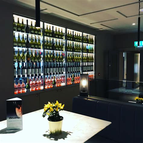 Wine Display Cabinet By Glass Design Global Bar Design Restaurant Wine Display Glass Design