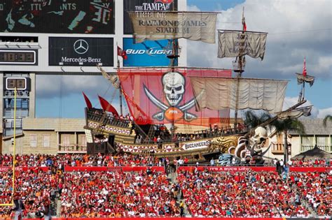 We've collected some amazing examples of pirate logos from our global community of designers. Tampa Bay Buccaneers Chosen for HBO's 'Hard Knocks' - Roto ...