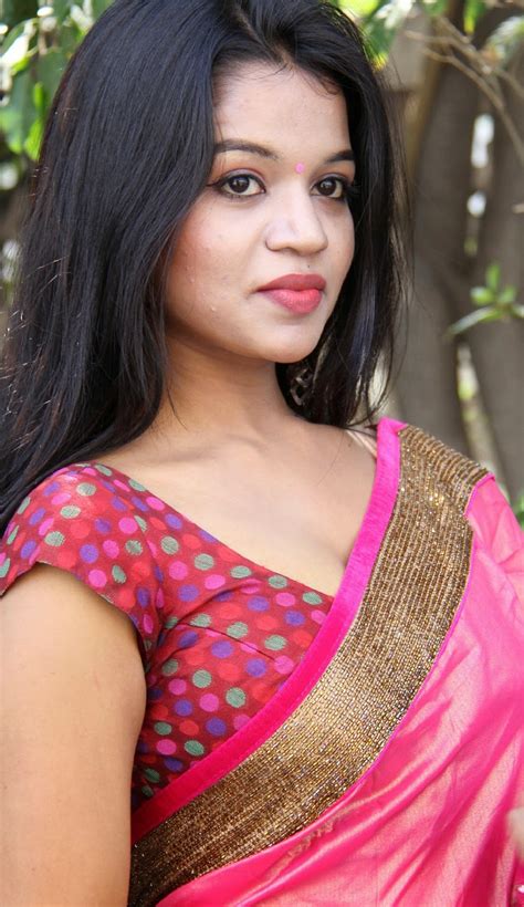 Busty Kerala Mallu Aunty Bhavya Hot In Pink Saree Pallu Drop Exposing Big Boob Shape Spicy Side